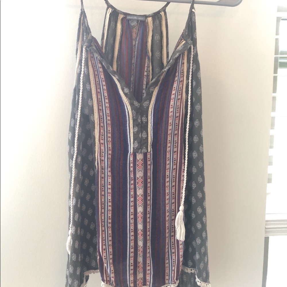 Tops - Picture 4 of 7